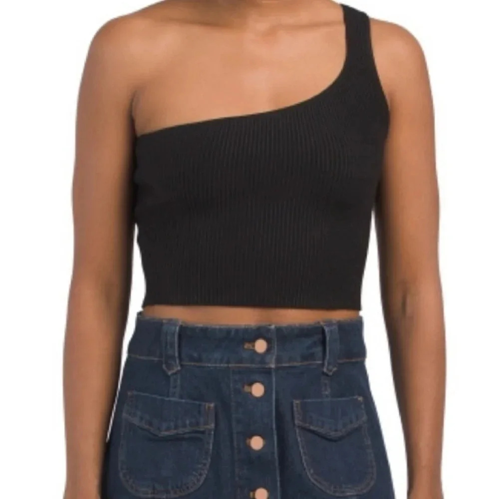 NWT || HOUSE OF HARLOW || Lux Essentials one strap tank